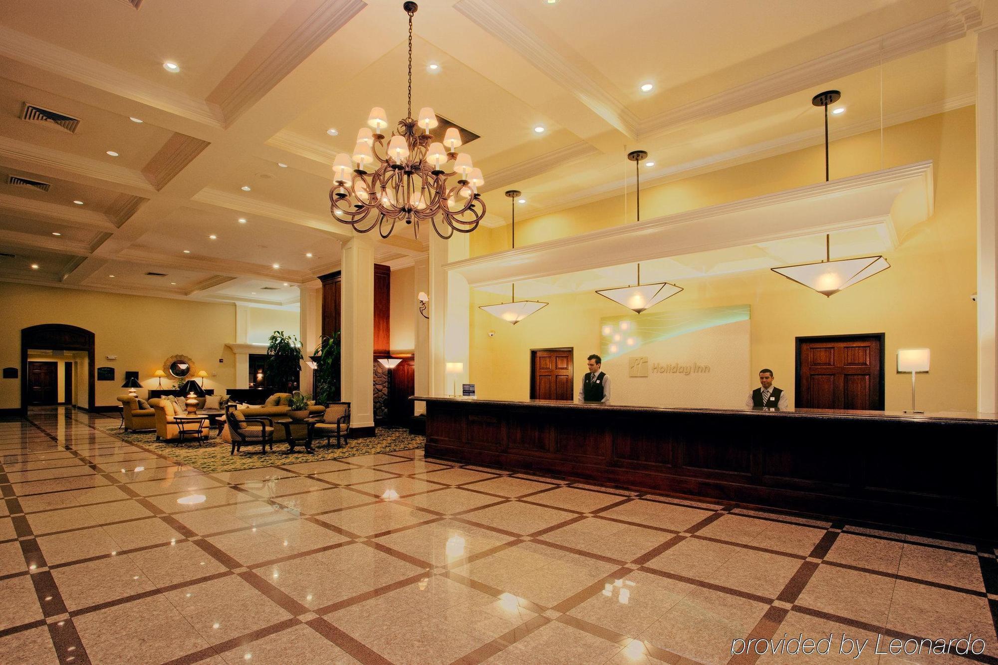Wyndham Visalia Hotel Interior foto