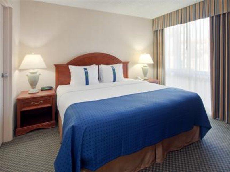 Wyndham Visalia Hotel Ruang foto