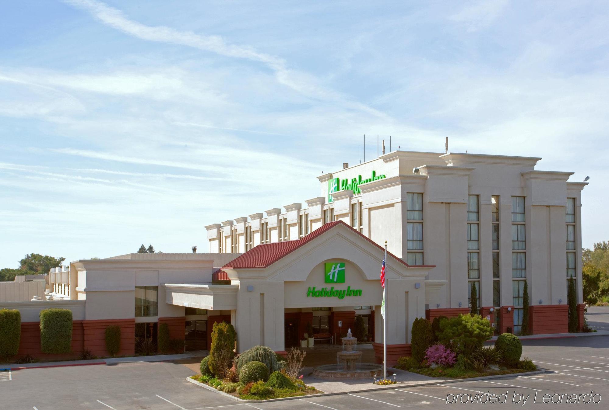 Wyndham Visalia Hotel Bagian luar foto